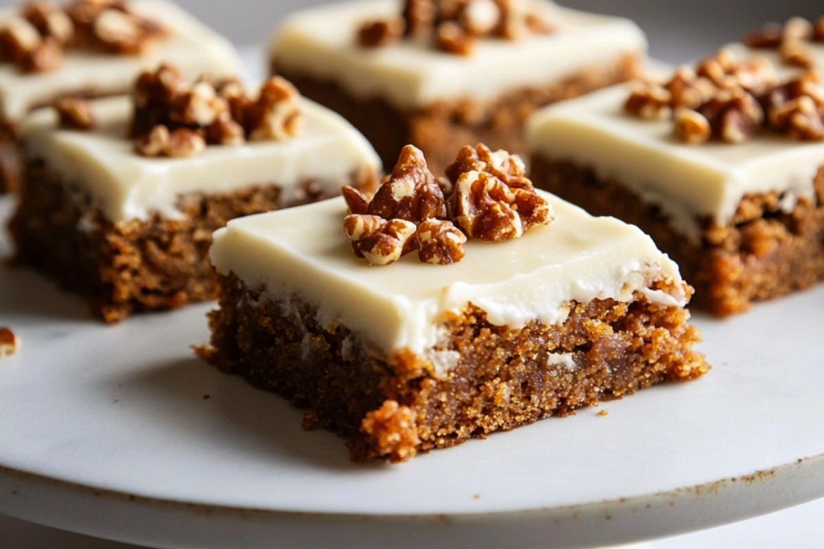Ultimate Delicious Carrot Cake Bars Recipe
